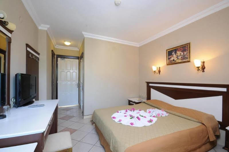 Selen Apart İçmeler Exterior foto